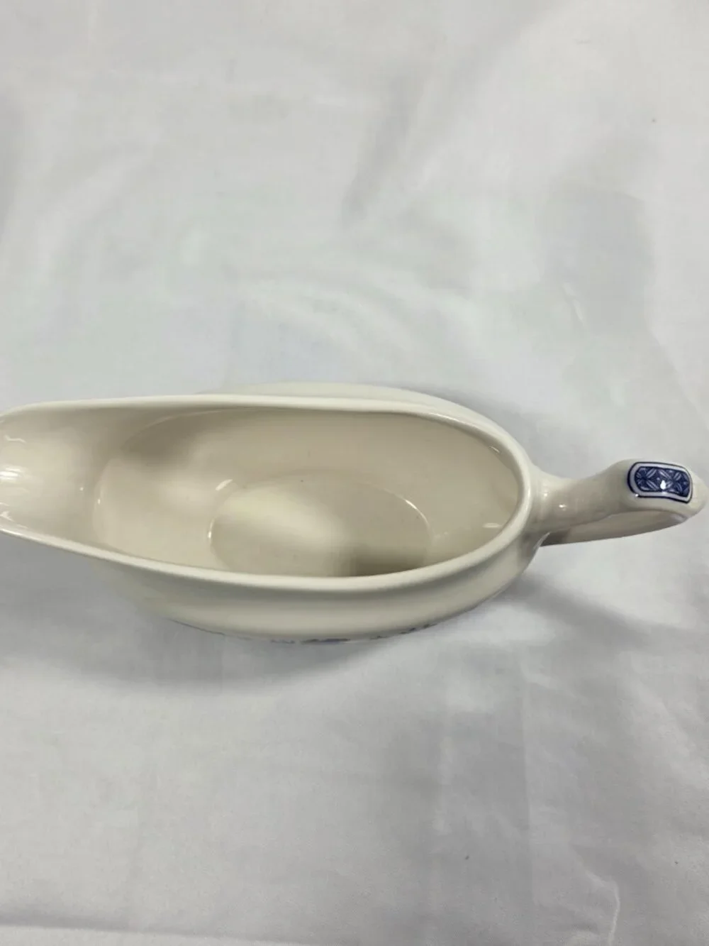 Churchill Willow Blue Gravy Boat Georgian Shape Earthenware England